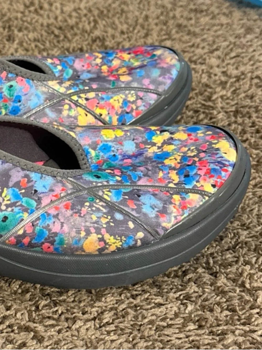 Women's Multicolor Floral Slip-On Comfort Shoes Bzees 10W